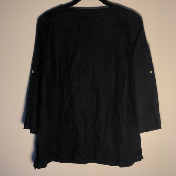 Lauren | Black linen blouse | Golden hardware | M - Picture 4 of 5